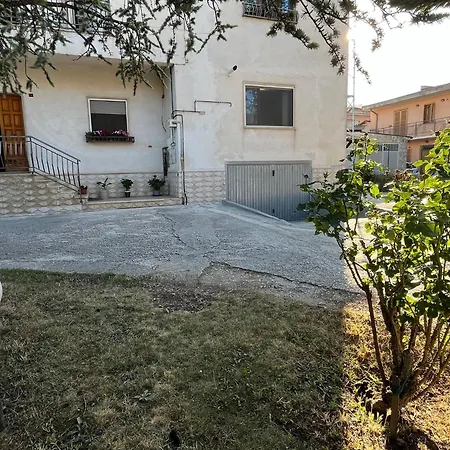 Domus Teresae * אבזאנו